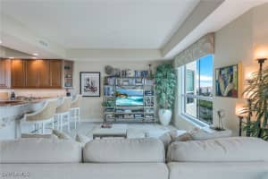 295 Grande Way, Naples, FL 34110 - MLS#226000167