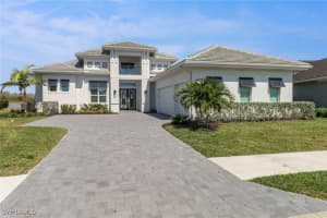 14370 Laguna Springs Lane, Naples, FL 34114 - MLS#226000202