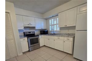 3325 Airport Rd N G7, Naples