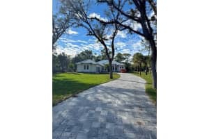 1109 15th St Sw, Naples