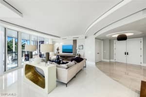 13665 Vanderbilt Drive, Naples, FL 34110 - MLS#226000304