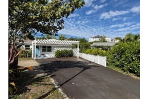 585 14th Street, Naples, FL 34102 - MLS#226000370