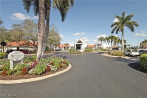 478 Countryside Dr Naples, FL 34104 - Off Market