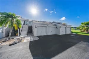452 Bristle Cone Ln 27, Naples