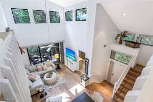 27100 Oakwood Lake Drive, Bonita Springs, FL 34134 - MLS#226000388