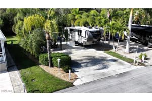 5700 Cypresswoods Resort Drive, Fort Myers, FL 33905 - MLS#226000404