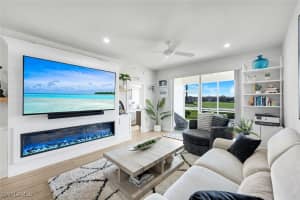 2740 Cypress Trace Cir 2715, Naples