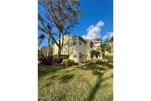 12730 Equestrian Circle, Fort Myers, FL 33907 - MLS#226000411