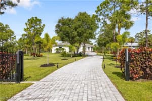 909 8th Street, Naples, FL 34117 - MLS#226000421