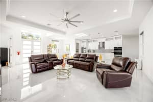 909 8th Street, Naples, FL 34117 - MLS#226000421