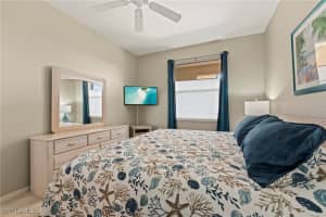 9350 Highland Woods Boulevard, Bonita Springs, FL 34135 - MLS#226000433