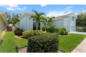 371 Burnt Pine Drive, Naples, FL 34119 - MLS#226000456