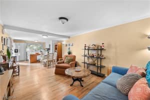 5 Henderson Drive, Naples, FL 34114 - MLS#226000480