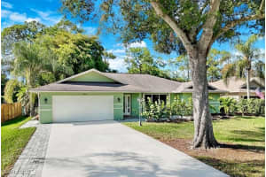 224 Channing Ct, Naples