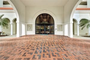 6573 Marissa Loop, Naples, FL 34108 - MLS#226000521