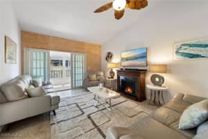 402 42nd Terrace, Cape Coral, FL 33904 - MLS#226000522