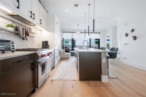 850 Central Avenue, Naples, FL 34102 - MLS#226000529