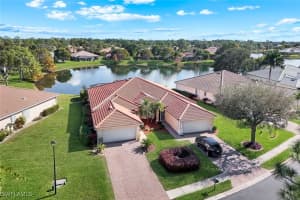 7755 Berkshire Pines Dr, Naples