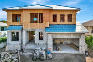 2750 Gulfview Drive, Naples, FL 34112 - MLS#226000539