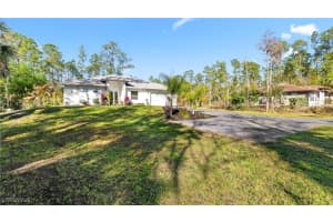 569 Desoto Boulevard, Naples, FL 34117 - MLS#226000561