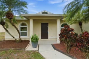 4720 12th Avenue, Naples, FL 34117 - MLS#226000577
