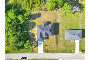 859 Chicago Street, Lehigh Acres, FL 33974 - MLS#226000604