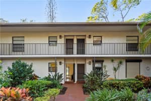 1733 Courtyard Way, Naples, FL 34112 - MLS#226000679