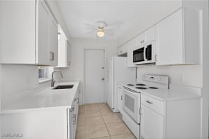 3408 Poinciana St, Naples