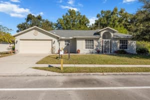 841 Charlemagne Boulevard, Naples, FL 34112 - MLS#226000720