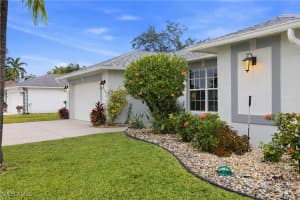 218 Marseille Drive, Naples, FL 34112 - MLS#226000739