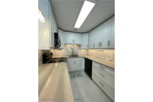 1425 Curlew Avenue, Naples, FL 34102 - MLS#226000814