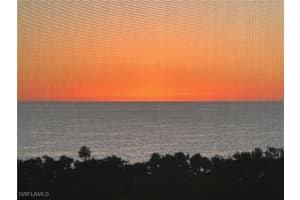 15 Bluebill Avenue, Naples, FL 34108 - MLS#226000836