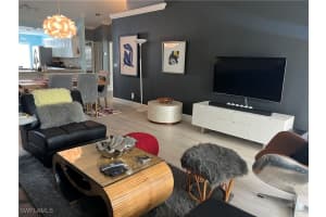 1095 Partridge Cir 201, Naples