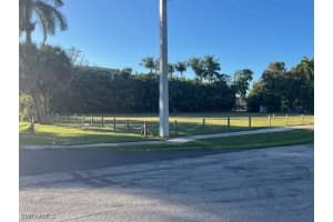 680 Park Street, Naples, FL 34102 - MLS#226000909