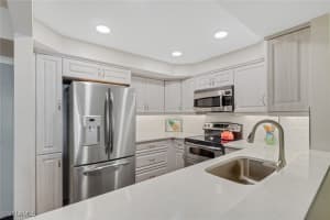 260 Seaview Court, Marco Island, FL 34145 - MLS#226000987