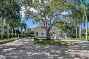 1717 Gulfstar Drive, Naples, FL 34112 - MLS#226000993