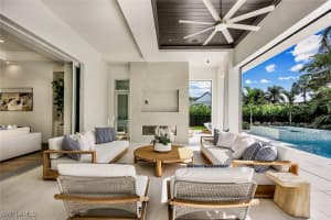 726 Riviera Drive, Naples, FL 34103 - MLS#226001010