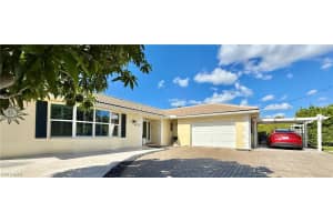 2120 Sandpiper Street, Naples, FL 34102 - MLS#226001019