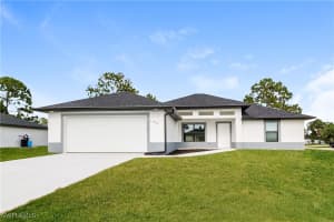 1004 Anson Avenue, Lehigh Acres, FL 33971 - MLS#226001052