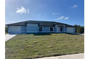 374 Compese Avenue, Lehigh Acres, FL 33974 - MLS#226001065