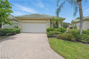 878 Vistana Cir 50, Naples