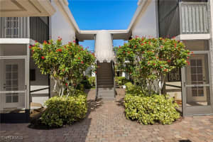 3101 Riviera Dr, Naples