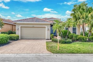 18190 Parkside Greens Dr, Fort Myers