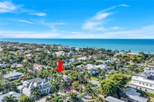 210 Central Ave, Naples