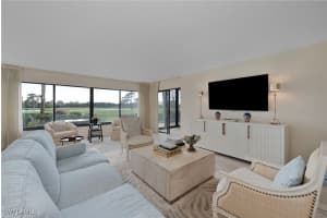 1014 Wildwood Lane, Naples, FL 34105 - MLS#226001229