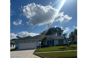 790 Charlemagne Blvd, Naples