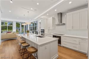 355 Banyan Boulevard, Naples, FL 34102 - MLS#226001285