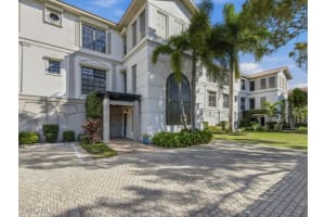 705 10th Street, Naples, FL 34102 - MLS#226001300