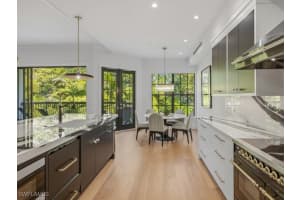 705 10th Street, Naples, FL 34102 - MLS#226001300