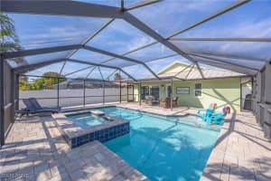 616 108th Ave N, Naples